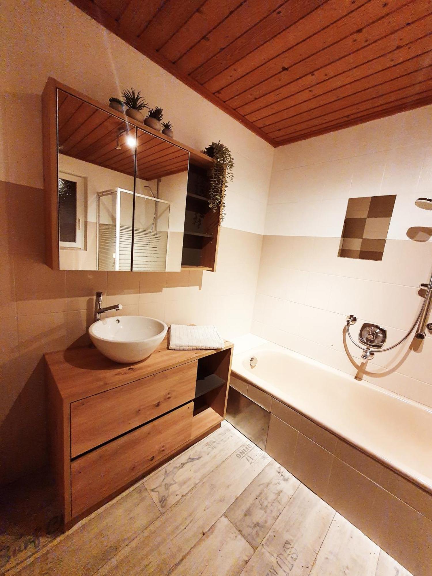 Lechufer, 80M2, Haushaelfte Mit Privatem Eingang, Kaminofen, Terrasse, Garten Pinswang Exterior foto