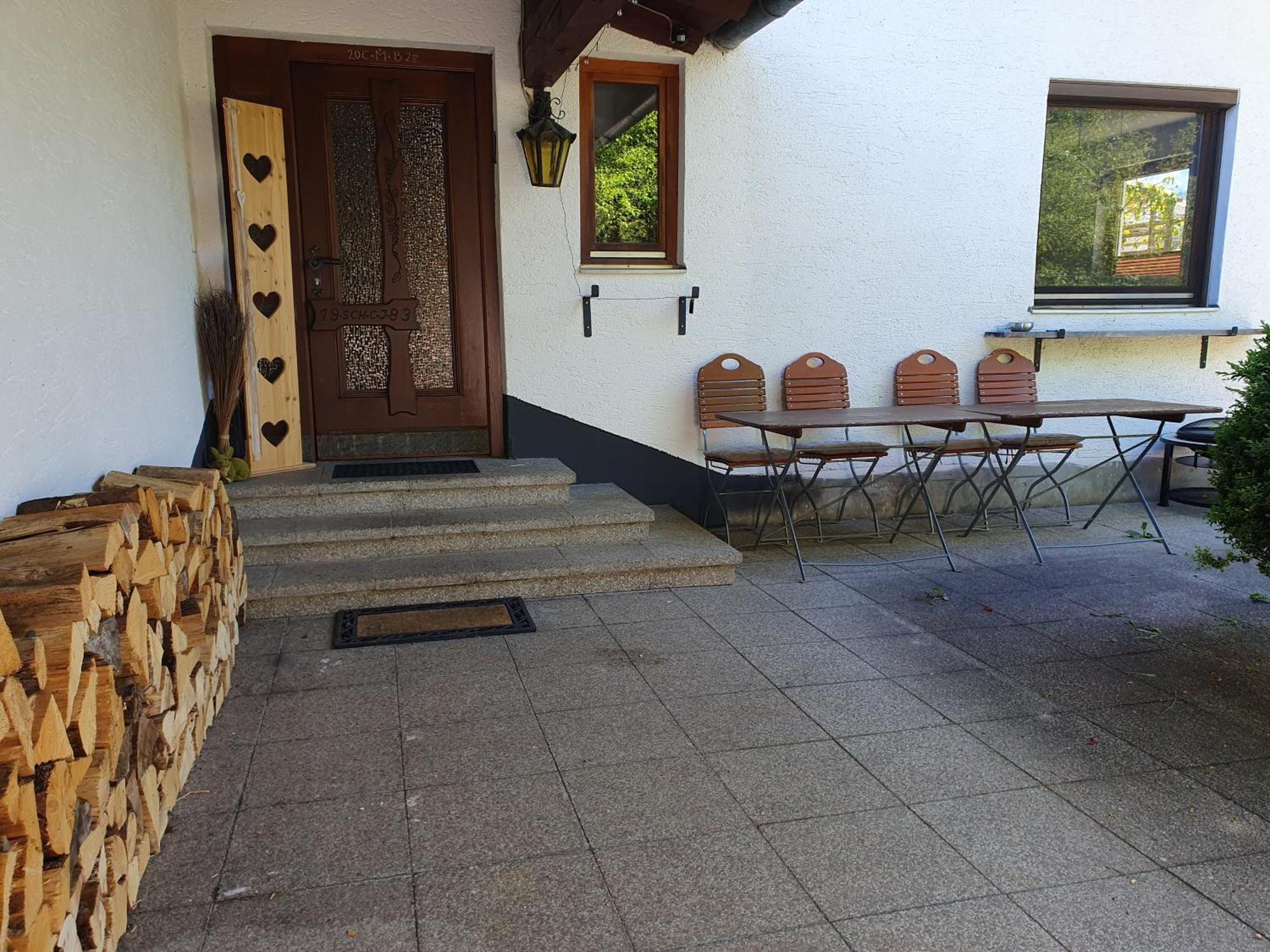 Lechufer, 80M2, Haushaelfte Mit Privatem Eingang, Kaminofen, Terrasse, Garten Pinswang Exterior foto